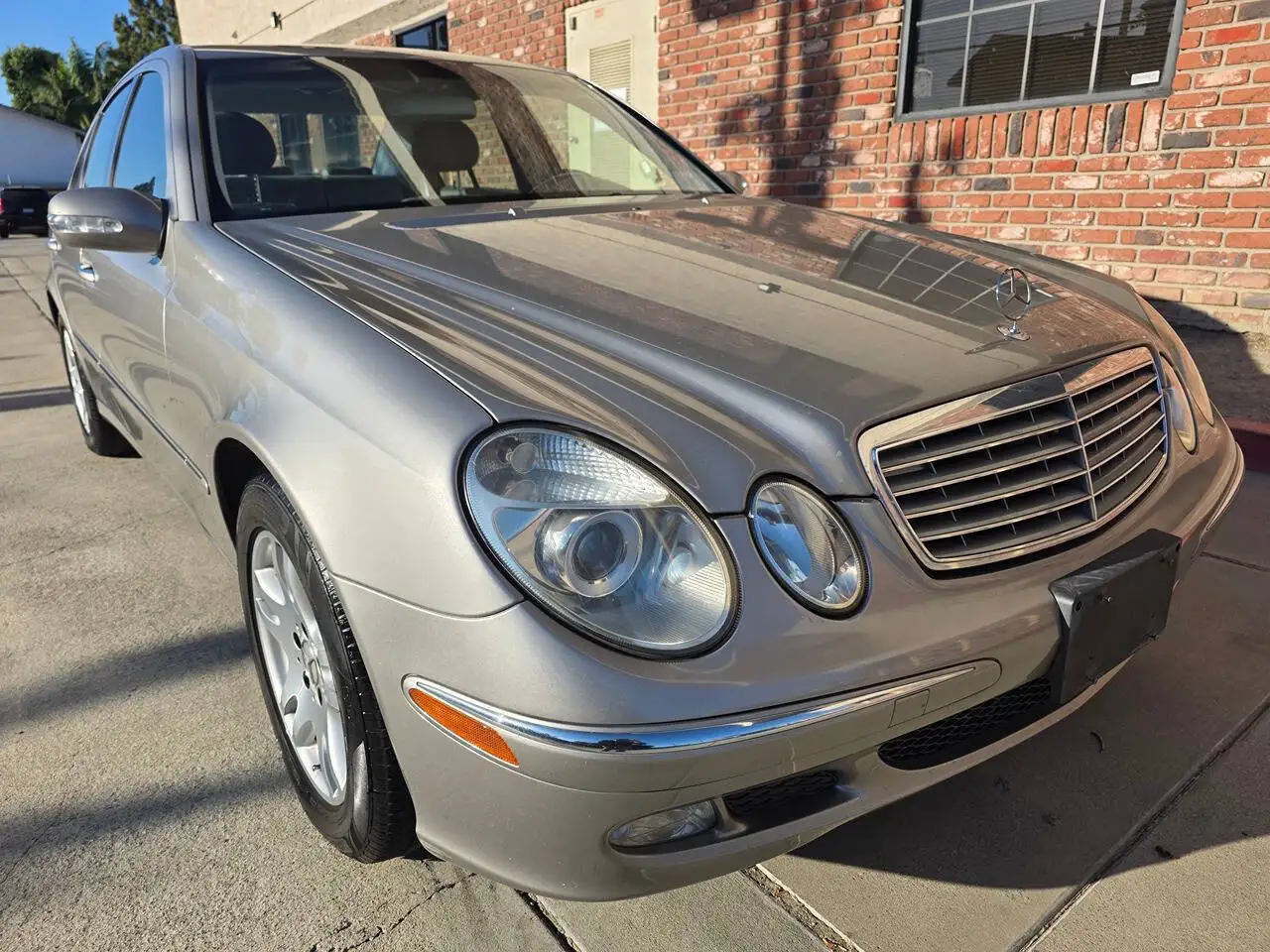 2004 Mercedes-Benz E-Class E320's photo