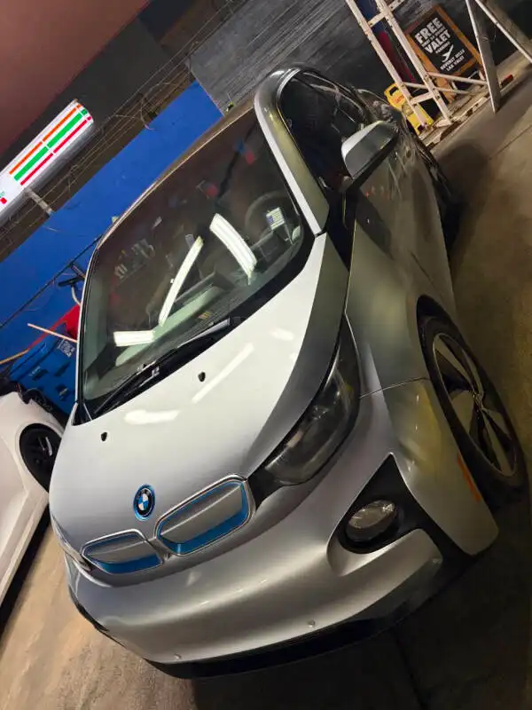 2014 BMW i3 0.6 Range Extender's photo
