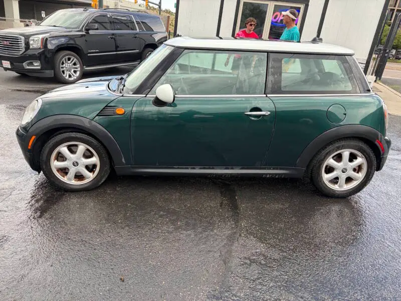 2008 MINI Cooper Base photo 3