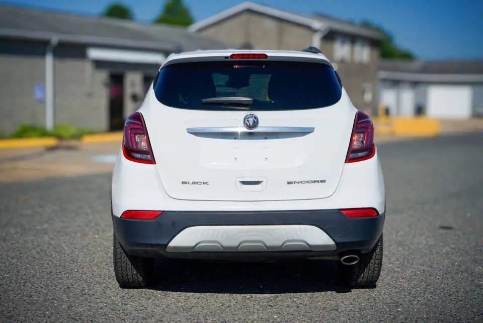 2017 Buick Encore Preferred photo 5