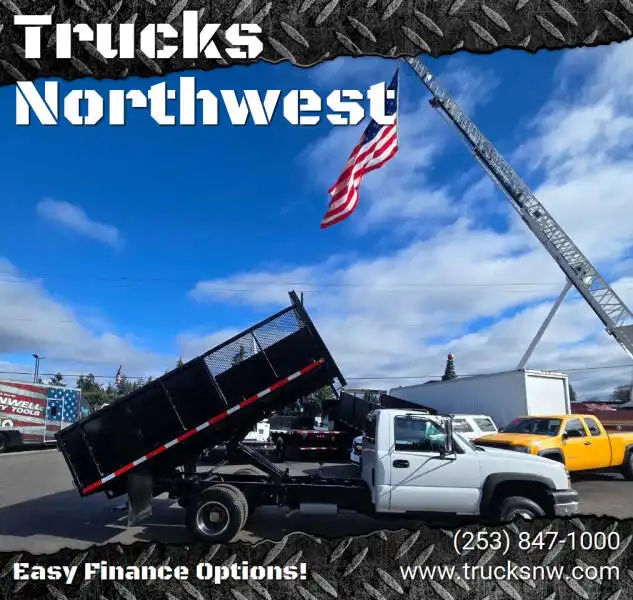 2004 Chevrolet Silverado HD 2WD Regular Cab LS SWB's photo