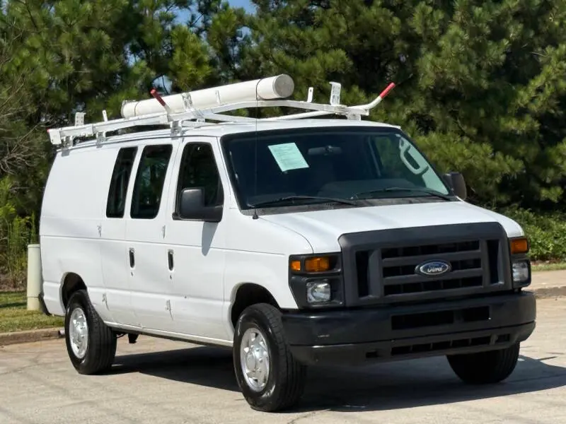 2013 Ford E-Series E-250 Van photo 3