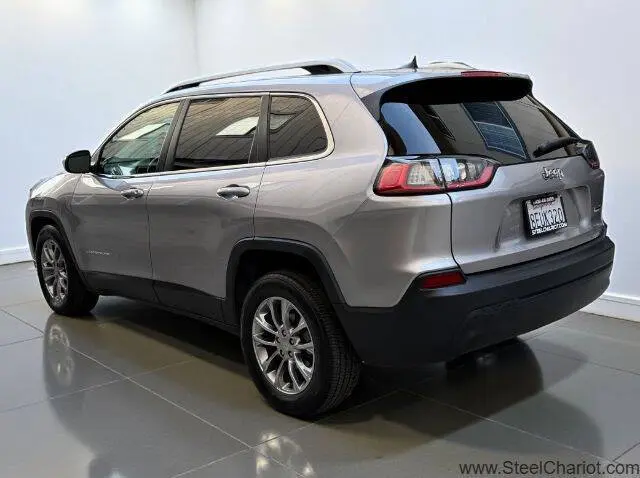 2019 Jeep Cherokee Latitude Plus photo 4