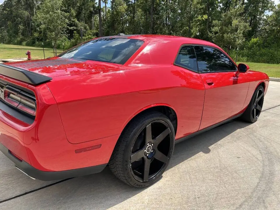 2018 Dodge Challenger SXT photo 4