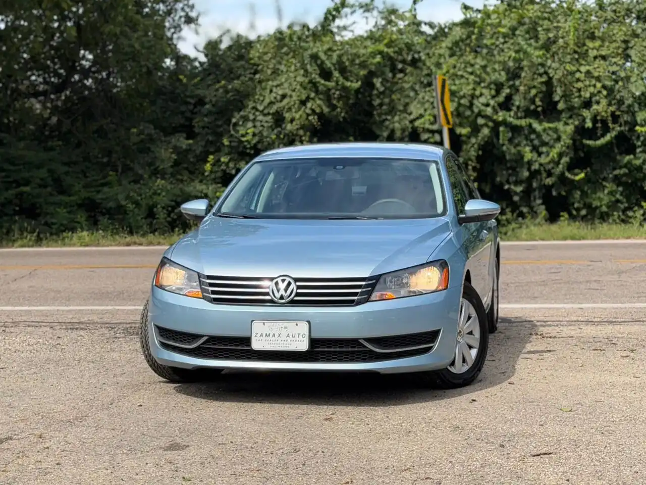 2012 Volkswagen Passat 2.5L S with Appearance Auto PZEV's photo
