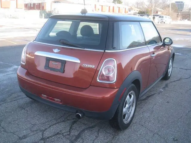 2011 MINI Cooper Base photo 5