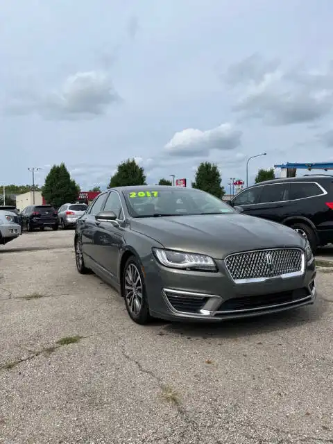 2017 Lincoln MKZ Premiere FWD's photo