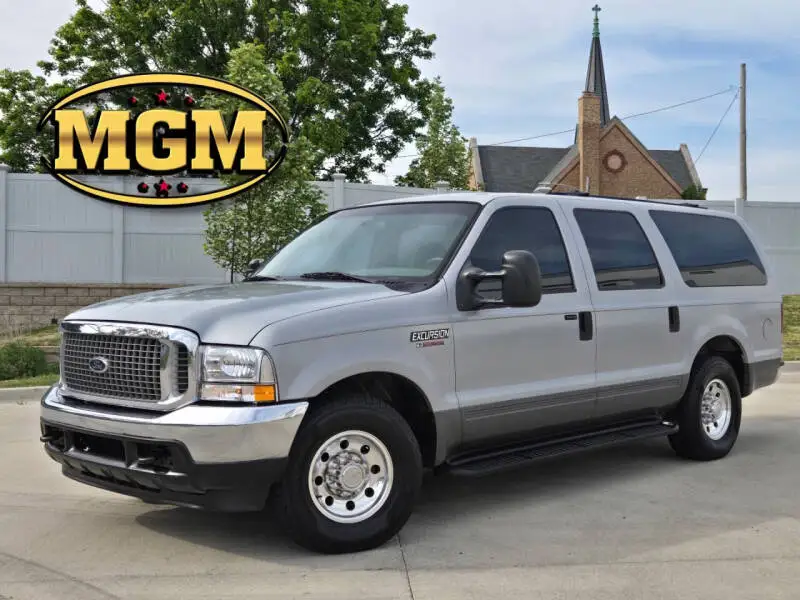 2003 Ford Excursion XLT 6.0L photo 1
