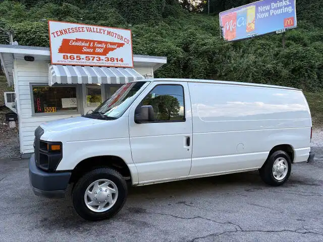 2008 Ford E-Series E-150 Van's photo