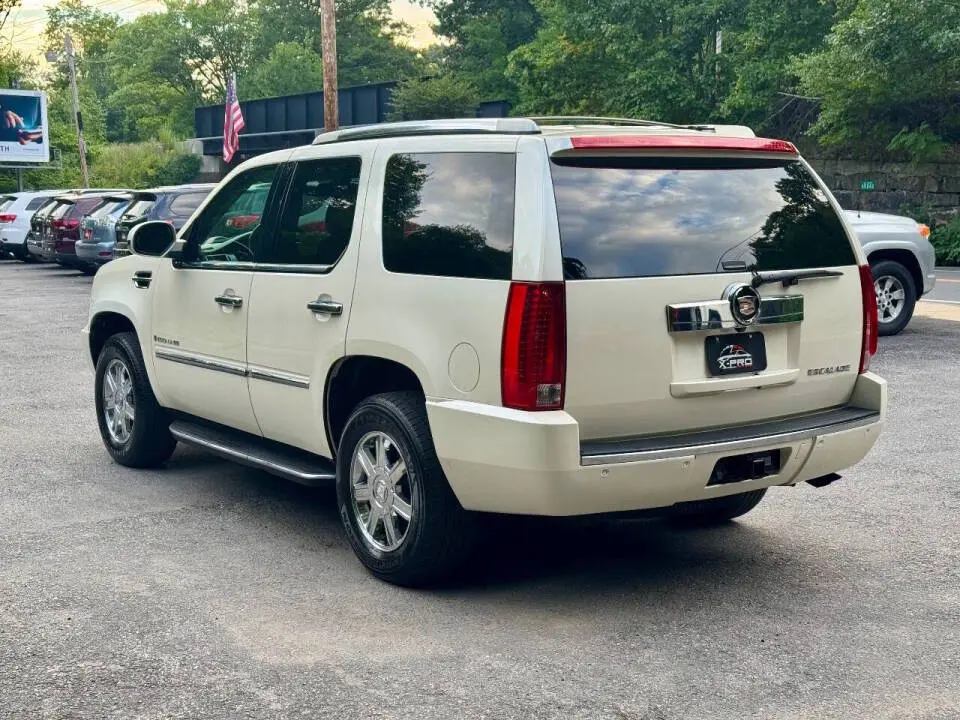 2008 Cadillac Escalade AWD photo 5