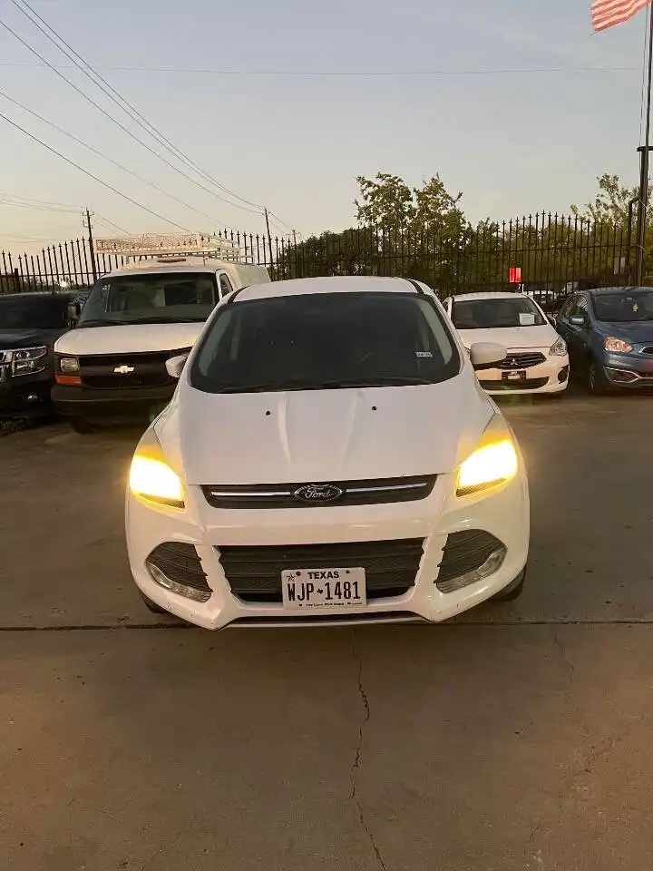 2015 Ford Escape SE 4WD's photo