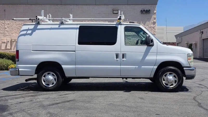 2012 Ford E-Series E-350 Super Duty photo 5