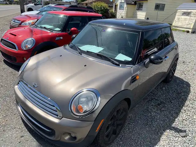 2013 MINI Cooper Base's photo