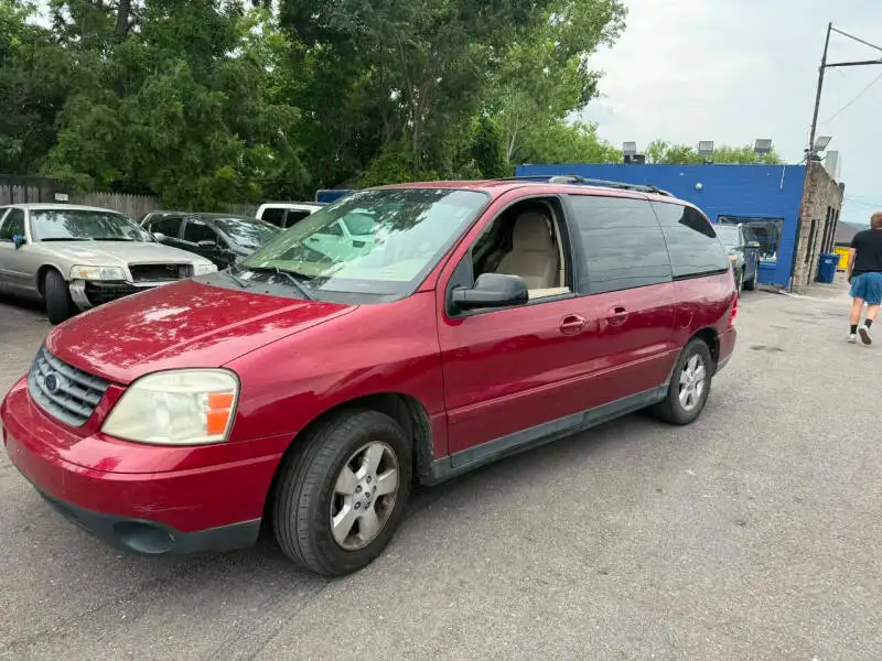2004 Ford Freestar SES photo 1
