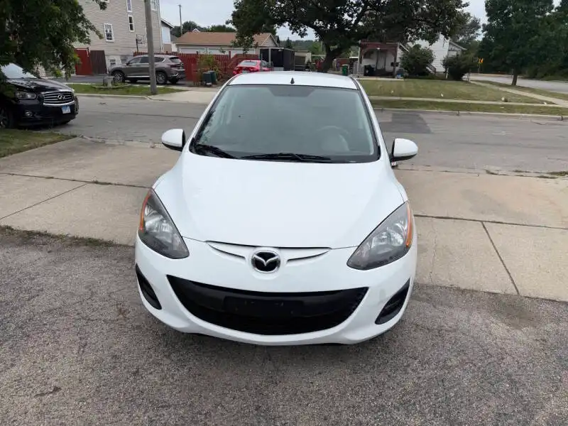 2011 Mazda Mazda2 Sport 5-Door Auto's photo