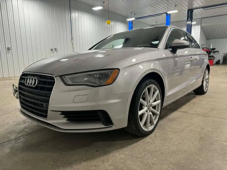 2016 Audi A3 2.0T quattro S tronic Premium Plus's photo