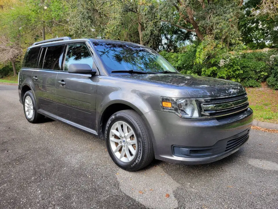2019 Ford Flex SE FWD photo 1