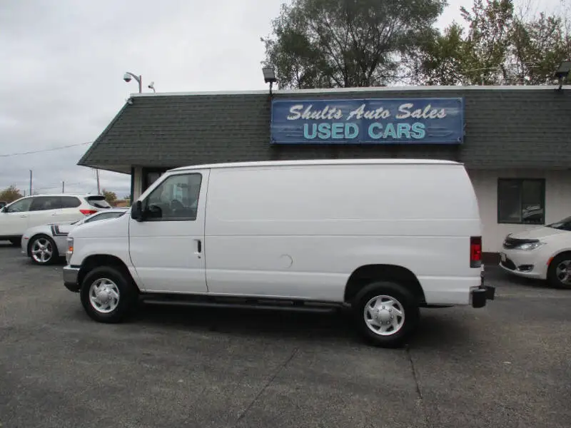 2012 Ford E-Series E-250 Van photo 1