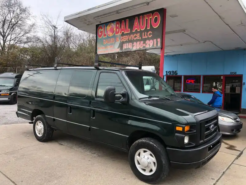 2008 Ford E-Series E-350 Super Duty Extended's photo