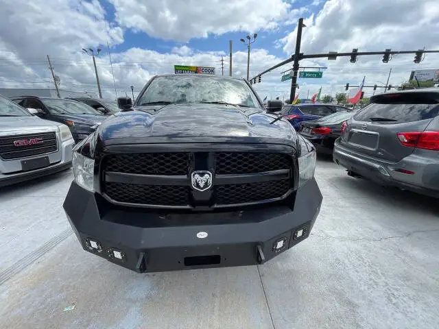 2013 RAM 1500 Express 4x4 Quad Cab photo 1