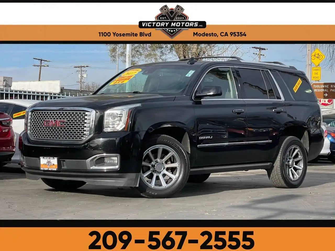 2017 GMC Yukon 4WD Denali's photo