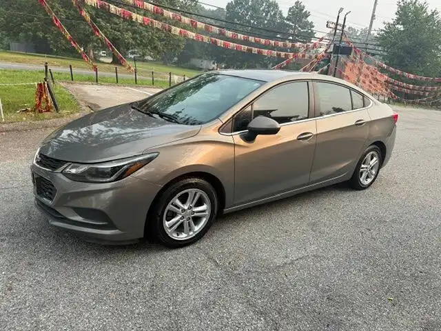 2017 Chevrolet Cruze LT Auto's photo