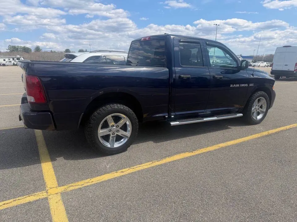 2012 RAM 1500 Express 4WD Quad Cab photo 4