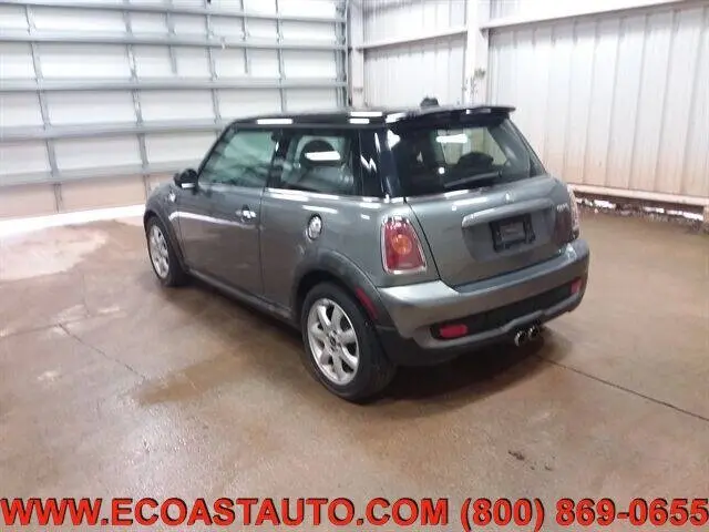 2010 MINI Cooper S photo 5