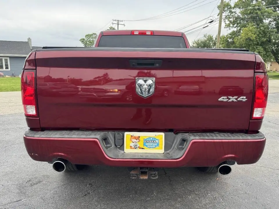 2018 RAM 1500 Express 4x4 Quad Cab 6'4 photo 4