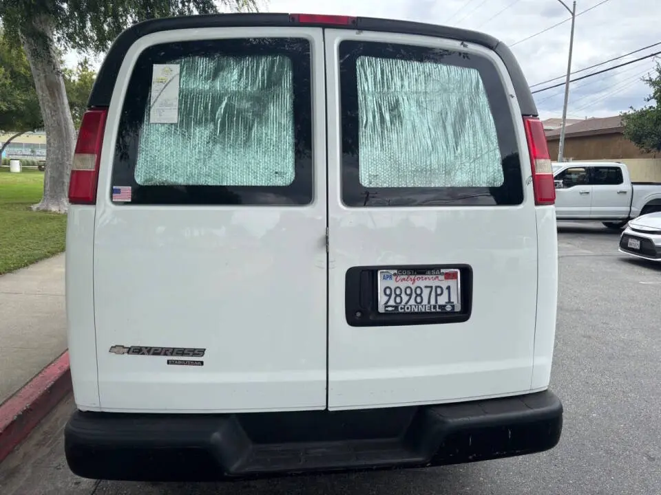 2014 Chevrolet Express 2500 Work Van HD photo 4