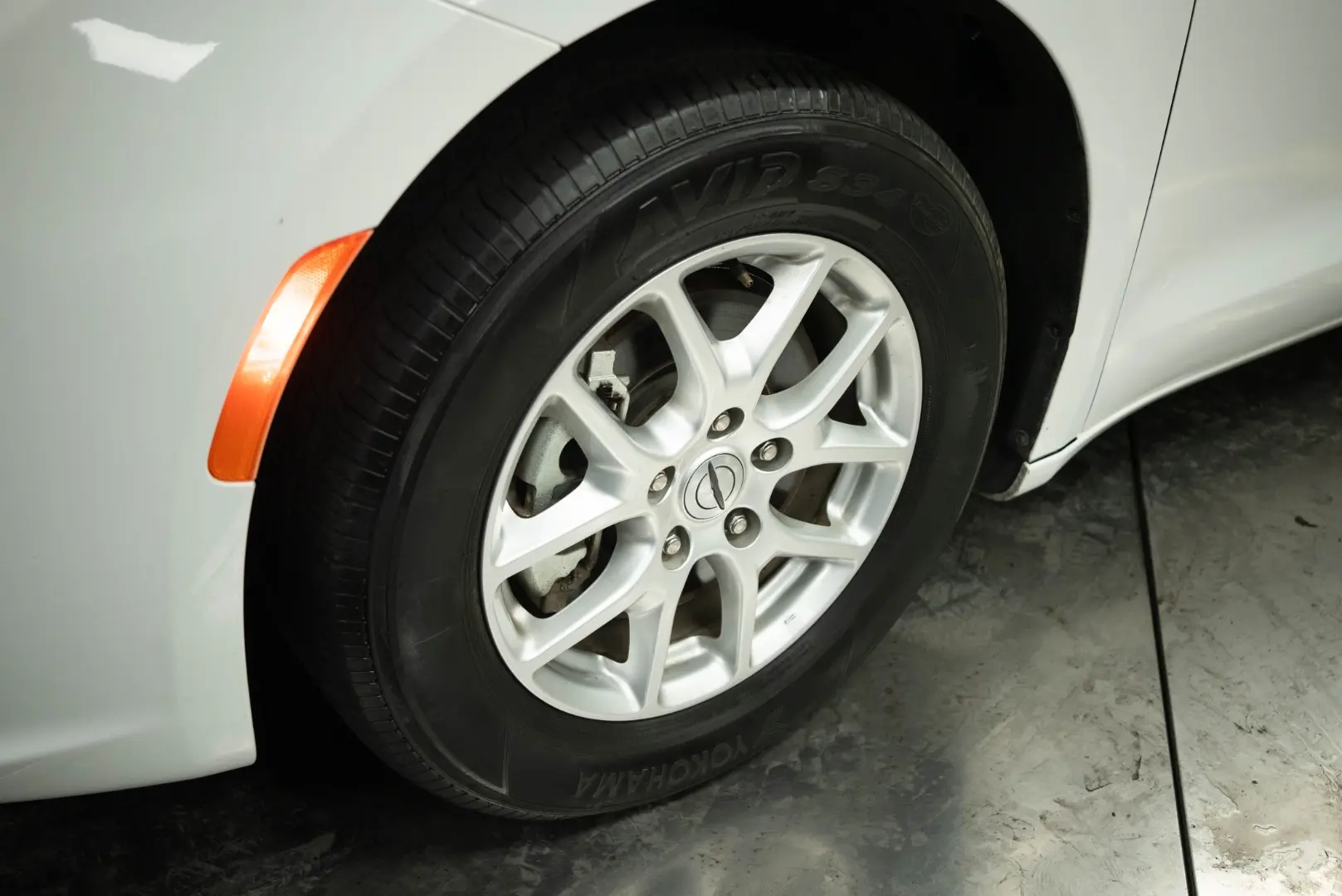 2023 Chrysler Pacifica Touring L photo 4