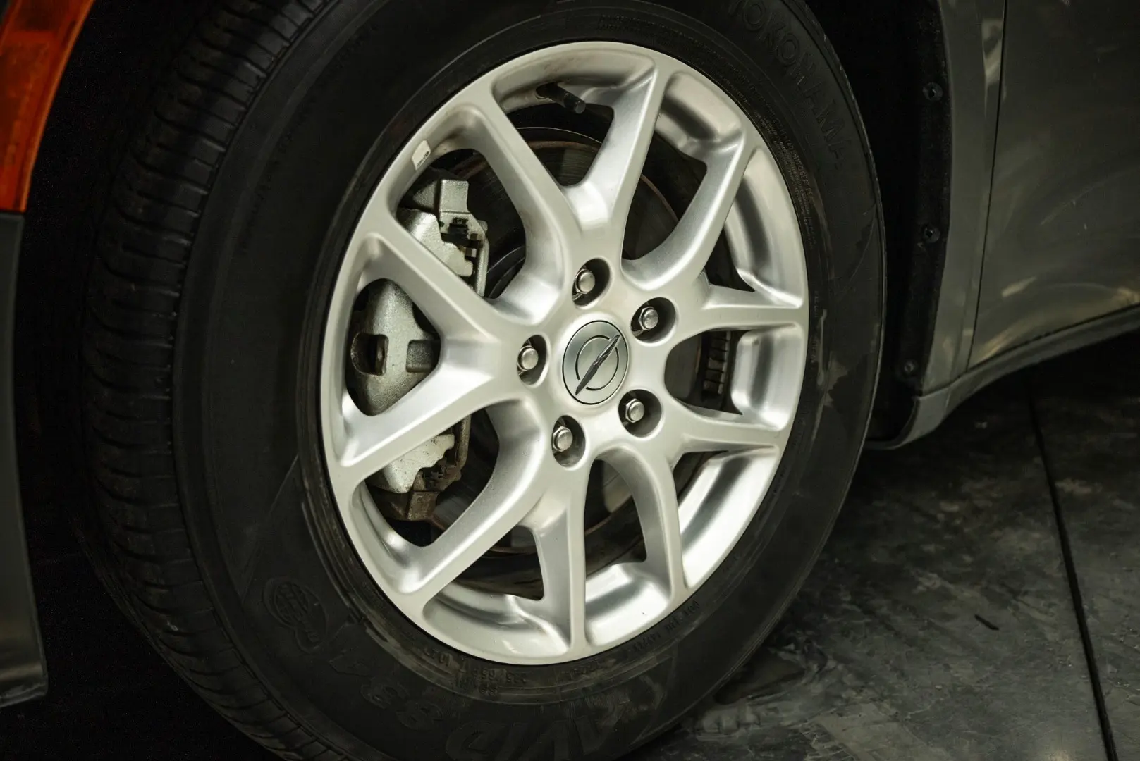 2025 Chrysler Pacifica Select photo 3