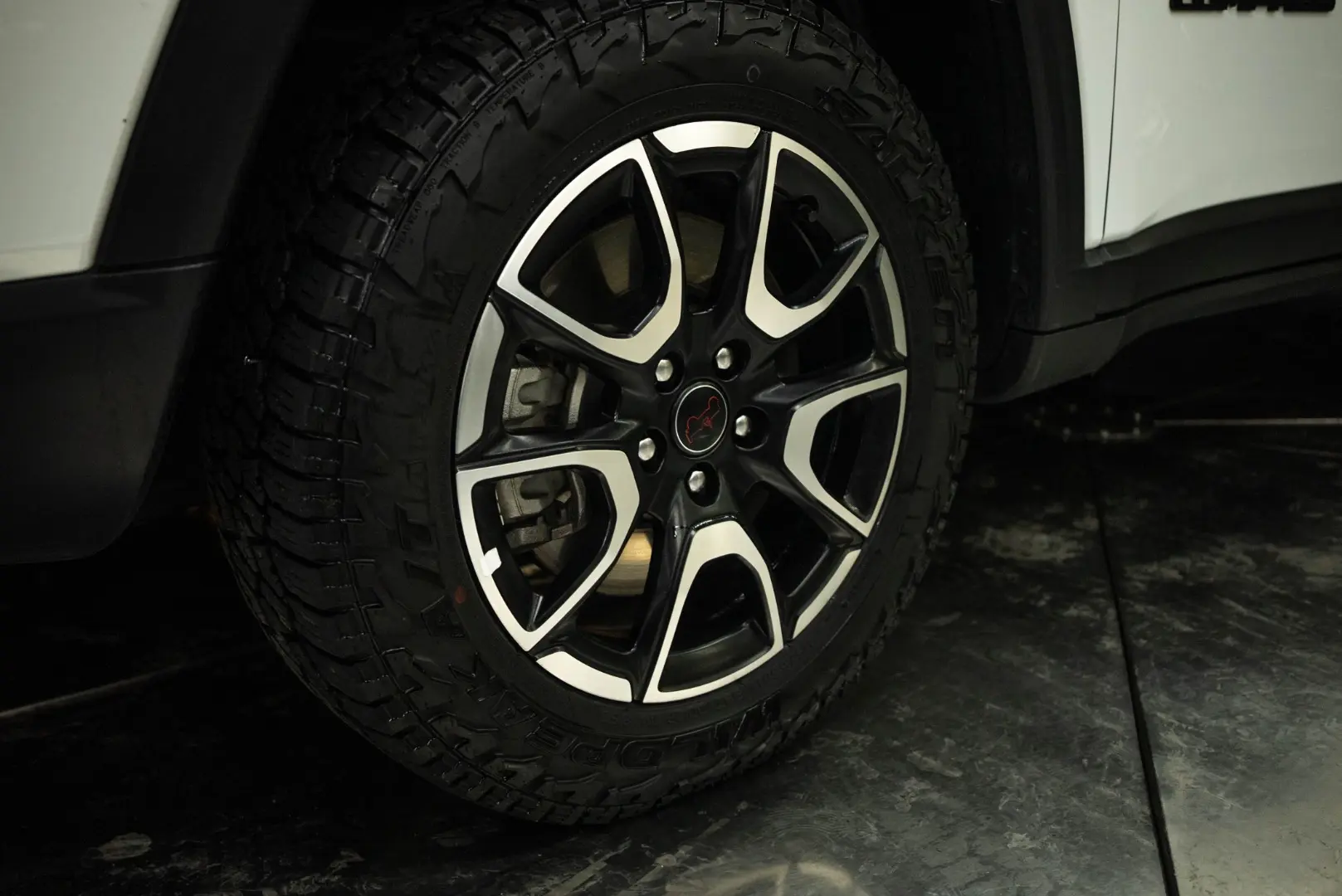 2025 Jeep Compass Trailhawk 4X4 photo 3
