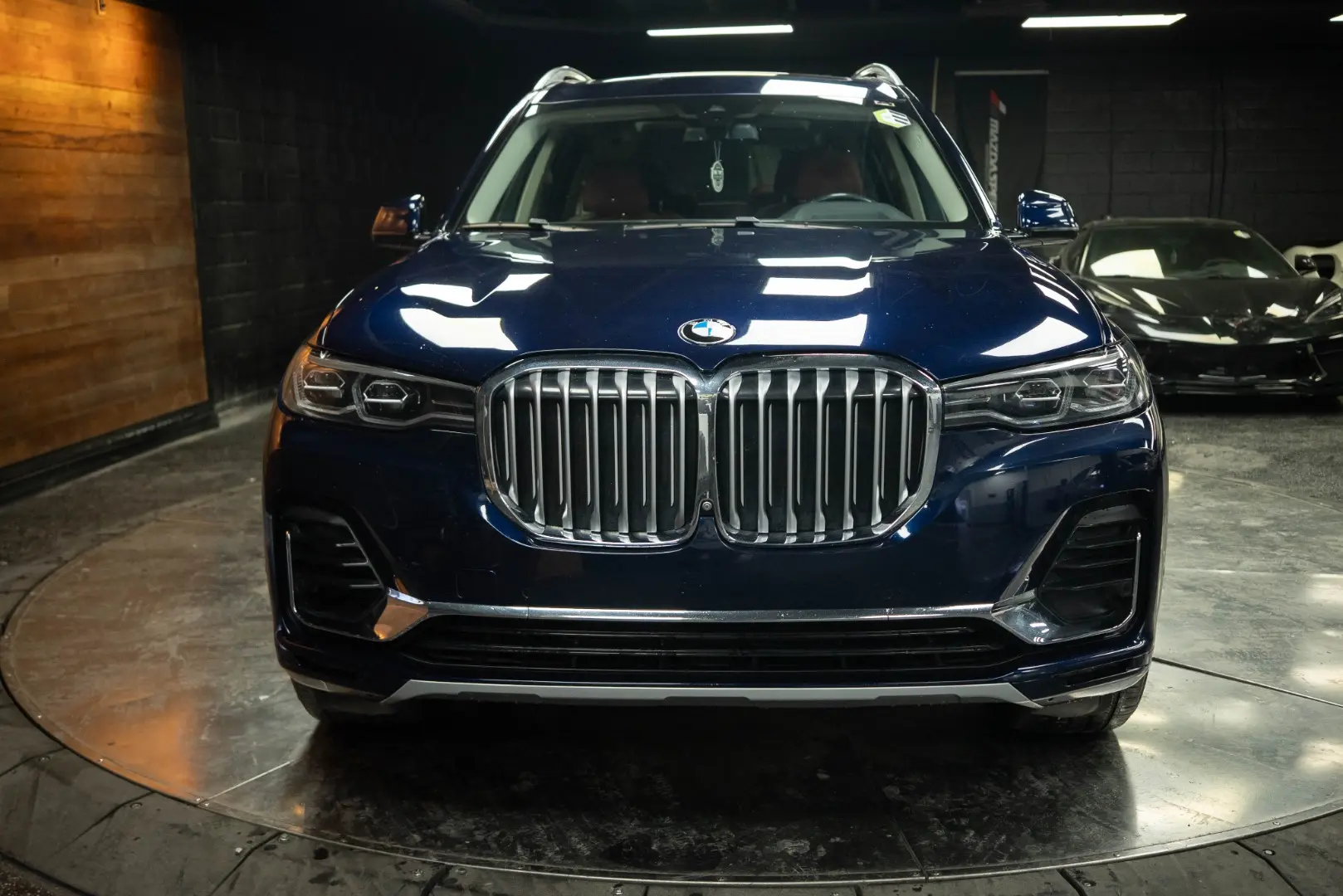 2021 BMW X7 xDrive40i photo 3