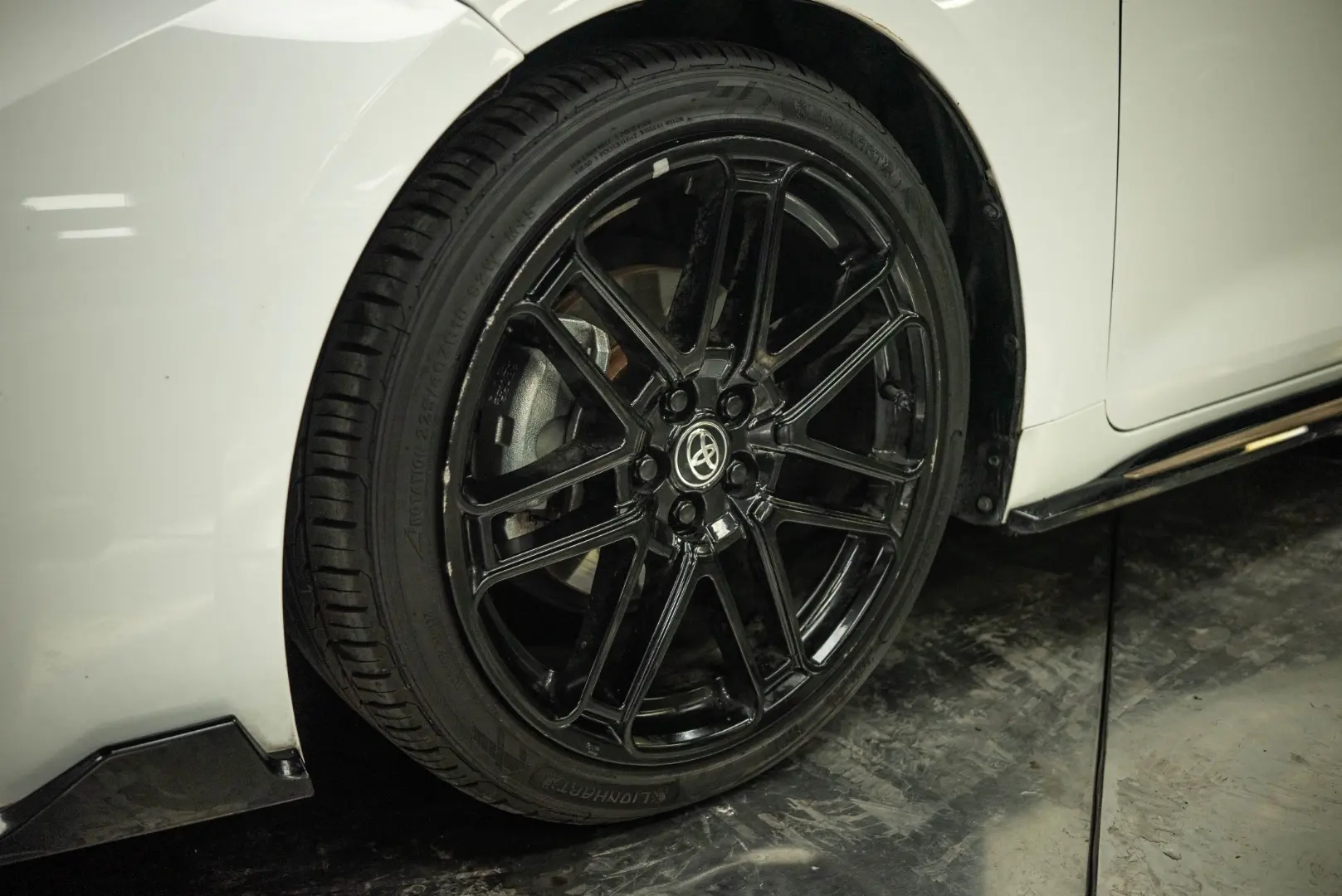 2021 Toyota Corolla SE CVT photo 3