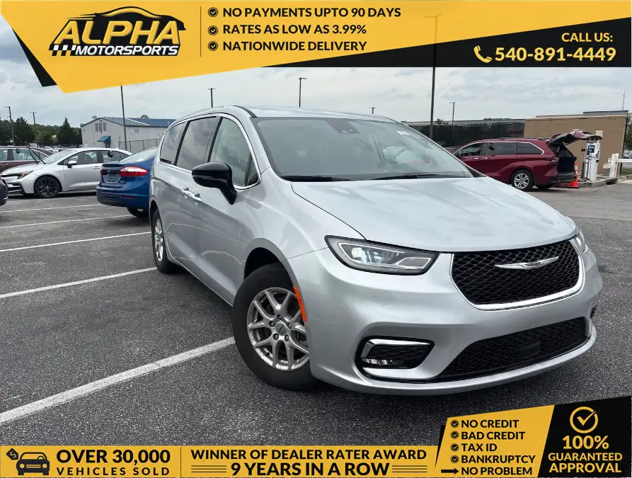 2024 Chrysler Pacifica Touring L's photo