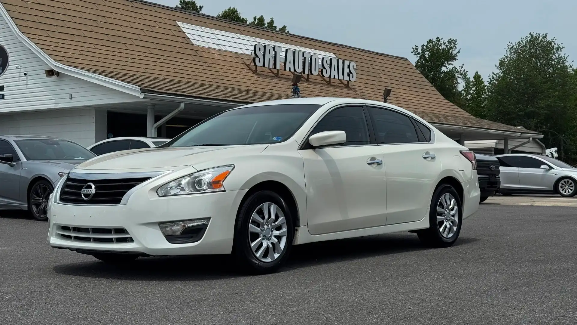 2014 Nissan Altima's photo