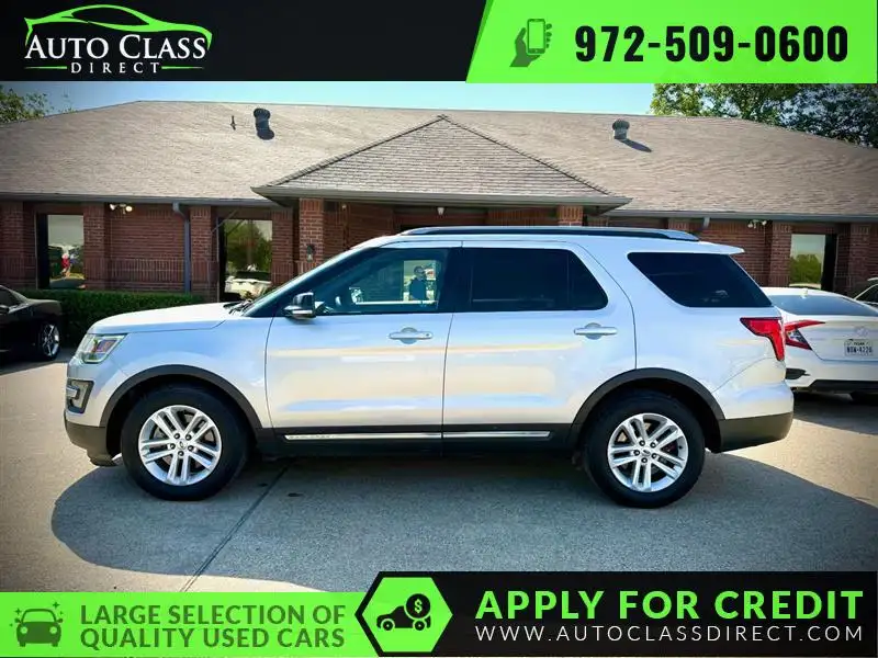 2017 Ford Explorer XLT FWD's photo