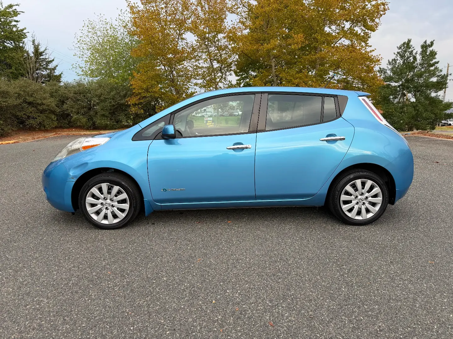 2014 Nissan Leaf S photo 3