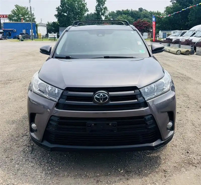 2017 Toyota Highlander SE 4x4 V6's photo