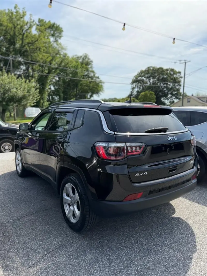 2021 Jeep Compass Latitude 4WD photo 4