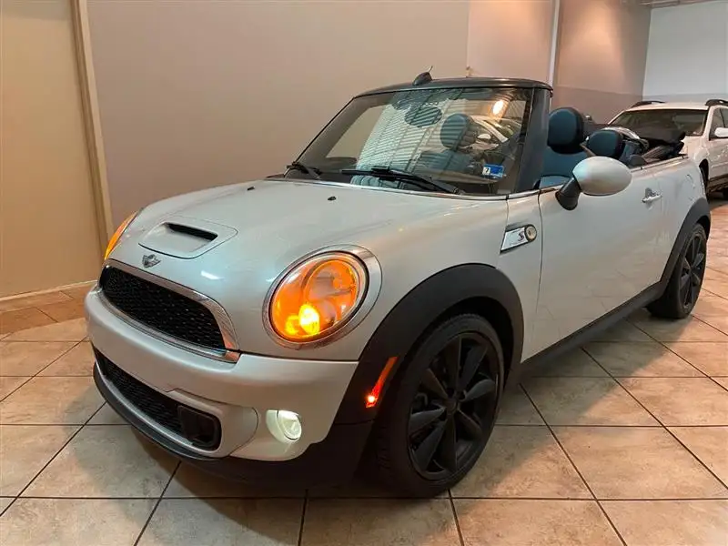 2015 MINI Cooper S's photo