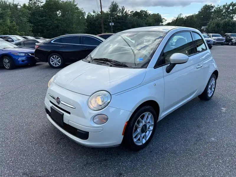 2015 FIAT 500 Pop's photo