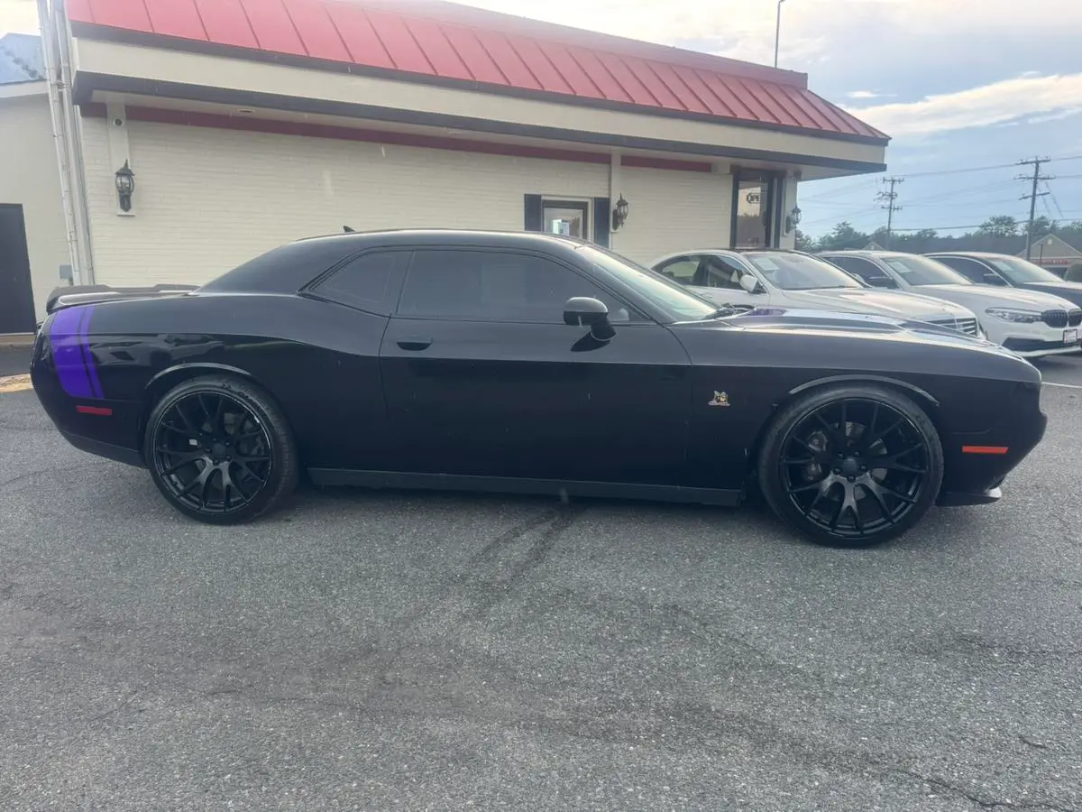 2016 Dodge Challenger Scat Pack photo 4