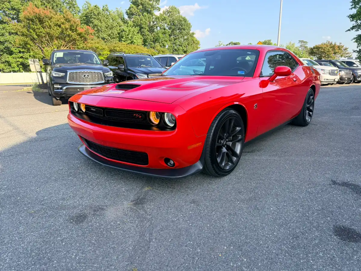 2020 Dodge Challenger R/T Scat Pack's photo