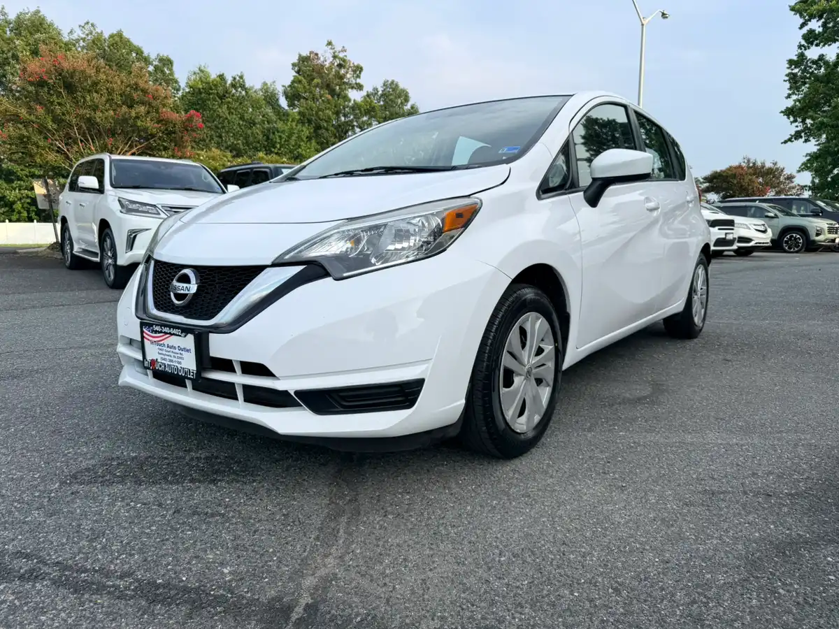 2017 Nissan Versa Note 1.6 SV CVT's photo