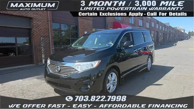 2015 Nissan Quest SL's photo