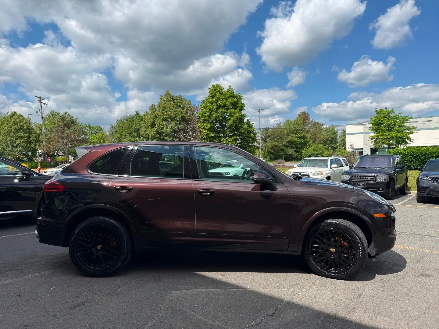 2017 Porsche Cayenne Platinum Edition photo 4