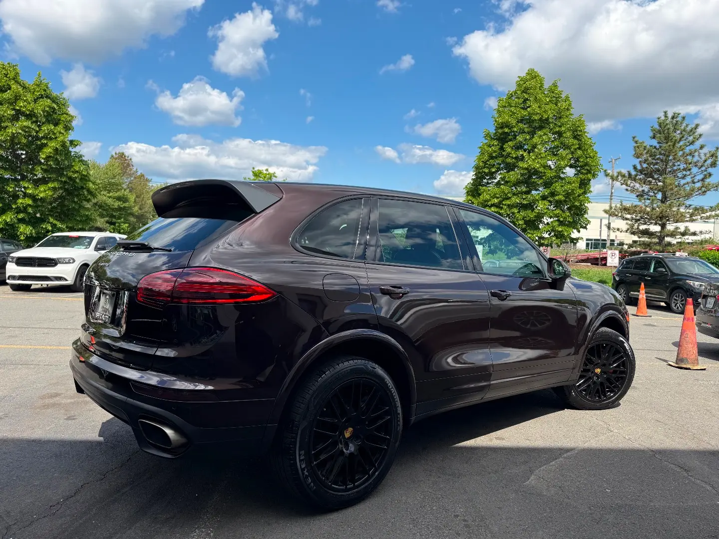 2017 Porsche Cayenne Platinum Edition photo 5