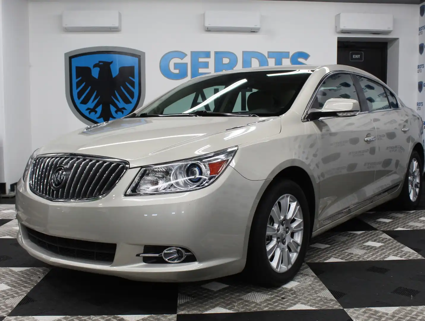2013 Buick LaCrosse Leather's photo